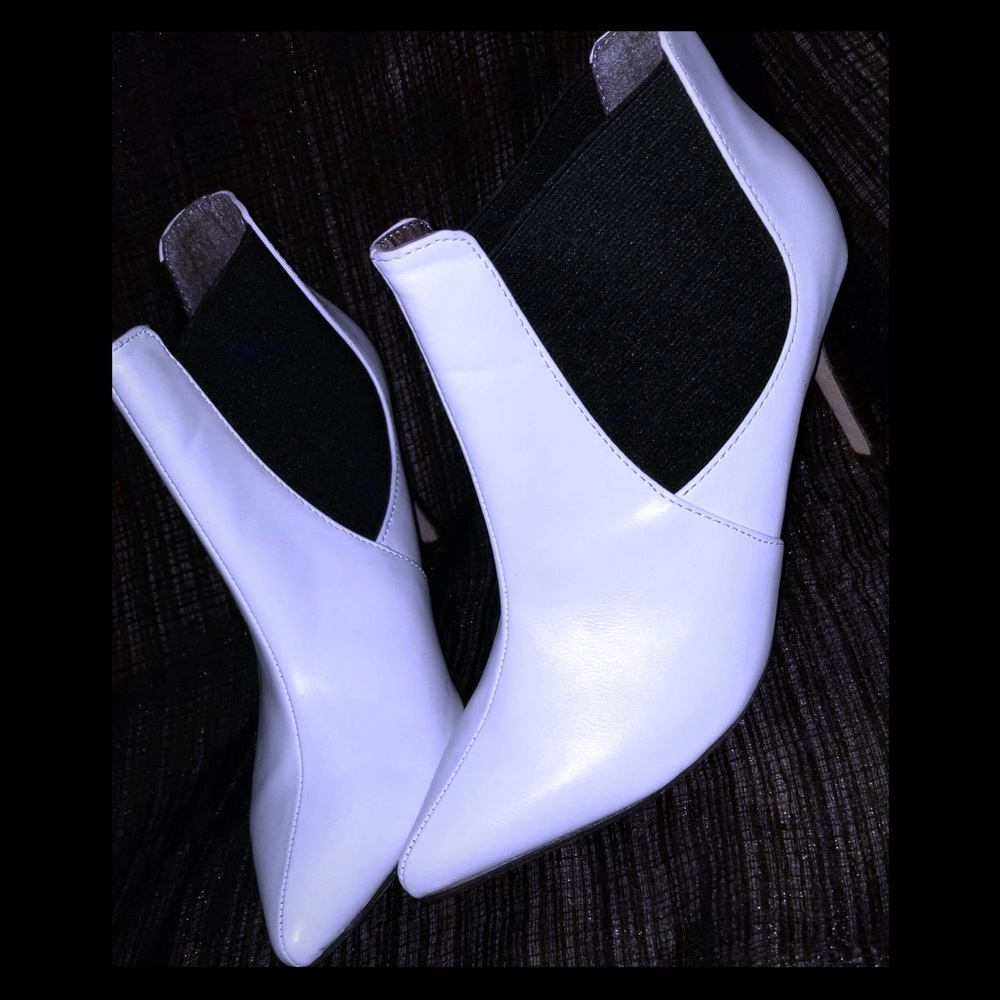 Women’s Nine West heels